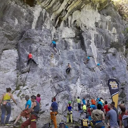 Alojamento de Acomodação e Pequeno-almoço Rossociliegia Colletta